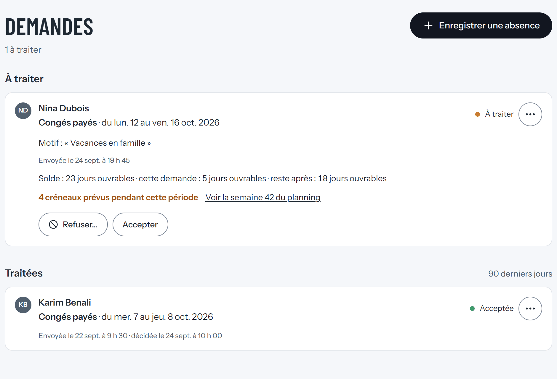 La page Demandes de l’employeur : le bouton Enregistrer une absence, puis une demande de congés payés de Nina Dubois à traiter, avec les boutons Accepter et Refuser.